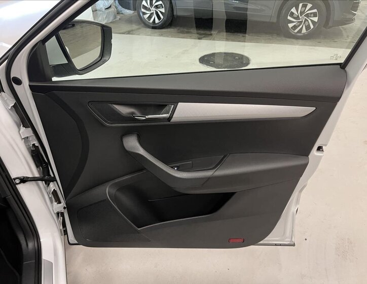 Škoda Karoq SUV / Terénní 1,5 l 110 kw