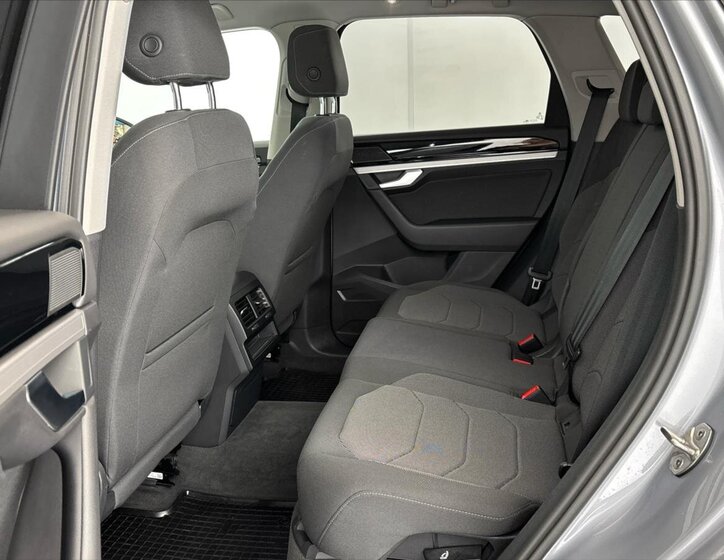 Volkswagen Touareg SUV / Terénní 3,0 l 170 kw