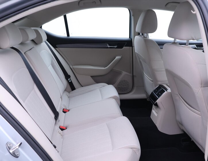 Škoda Superb Liftback 2,0 l 110 kw