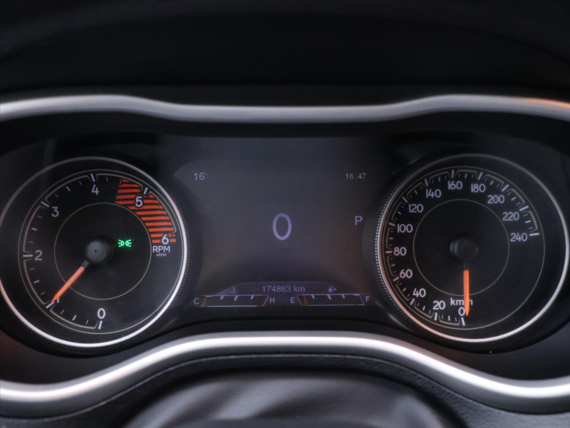 Jeep Cherokee SUV / Terénní 2,2 l 147 kw