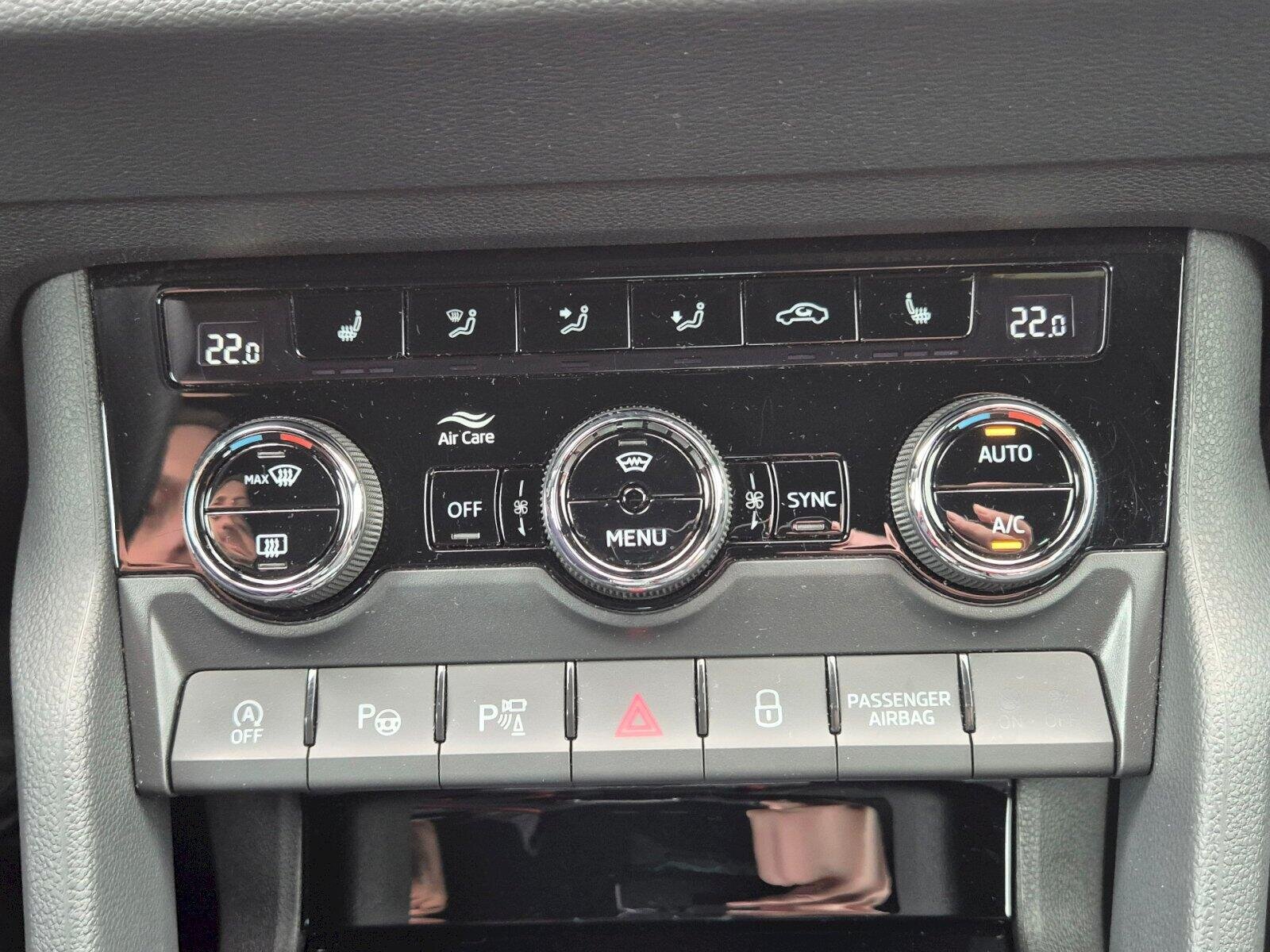 Škoda Karoq SUV / Terénní 1,5 l 110 kw