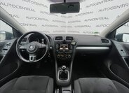 Volkswagen Golf 16