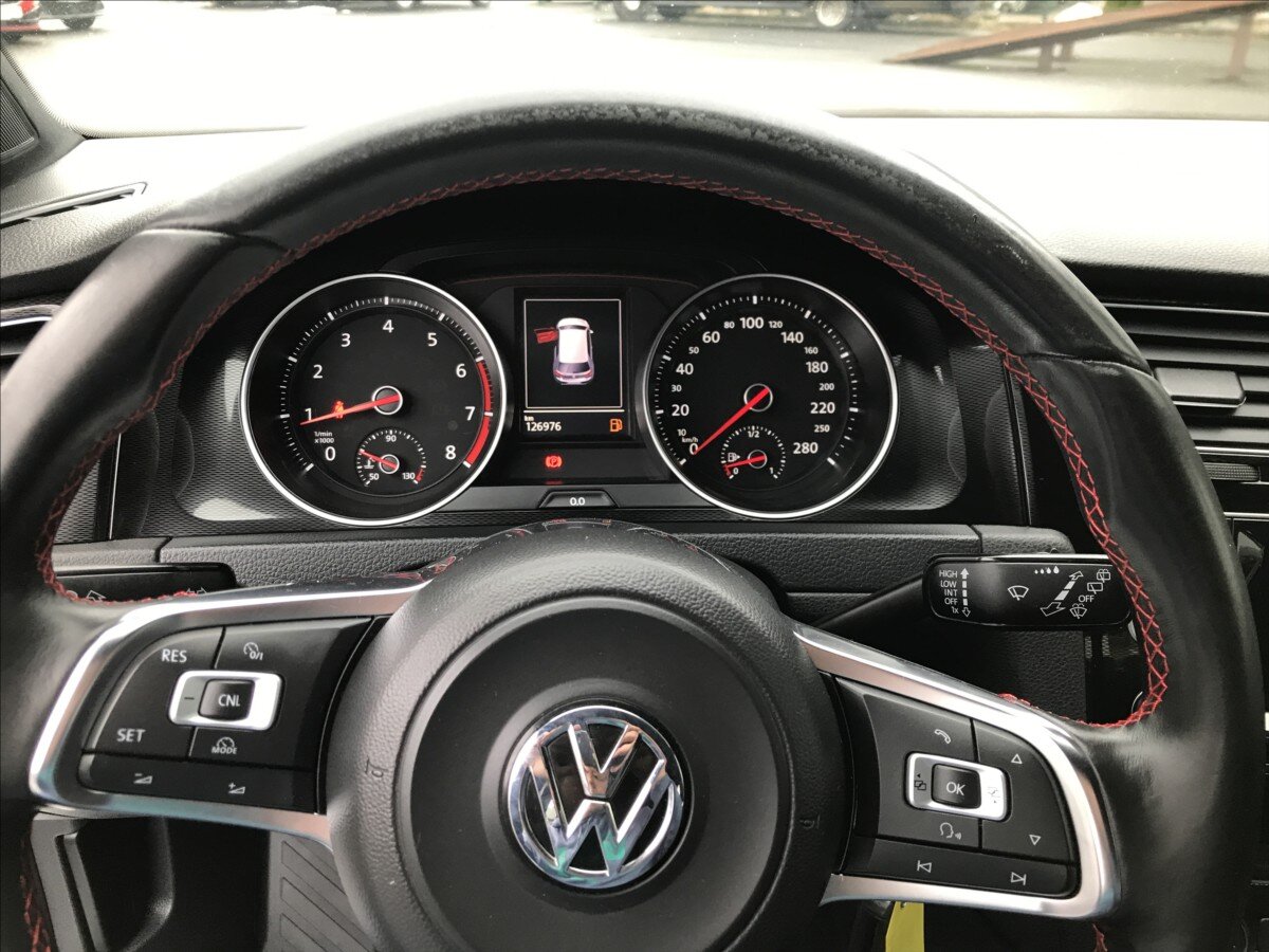 Volkswagen Golf Hatchback 2,0 l 169 kw