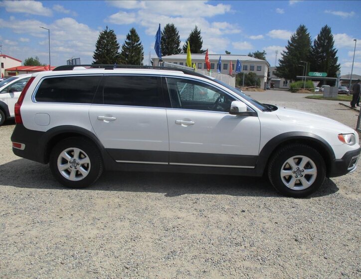 Volvo XC70 Kombi 2,4 l 120 kw