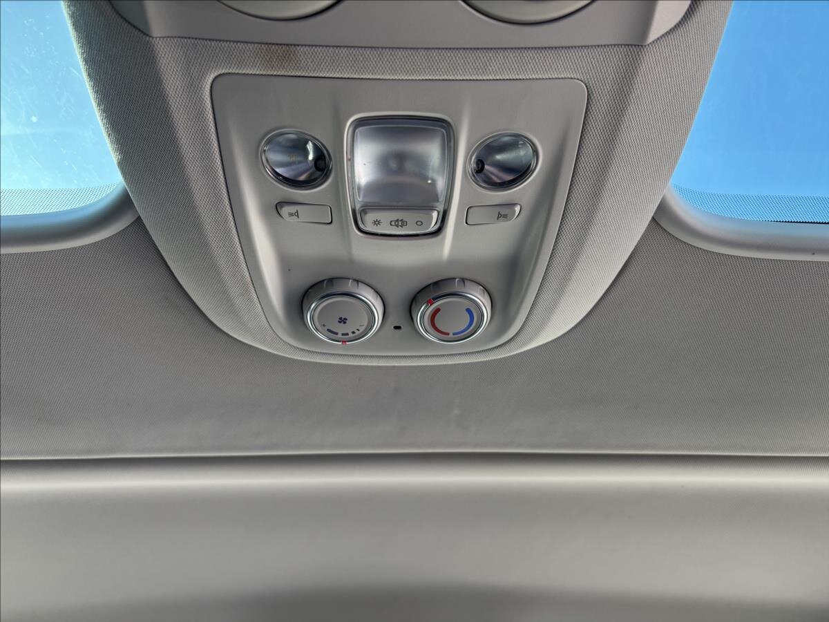 Citroën SpaceTourer MPV 2,0 l 130 kw