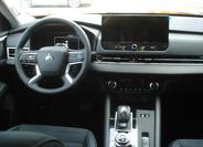 Mitsubishi Outlander 7