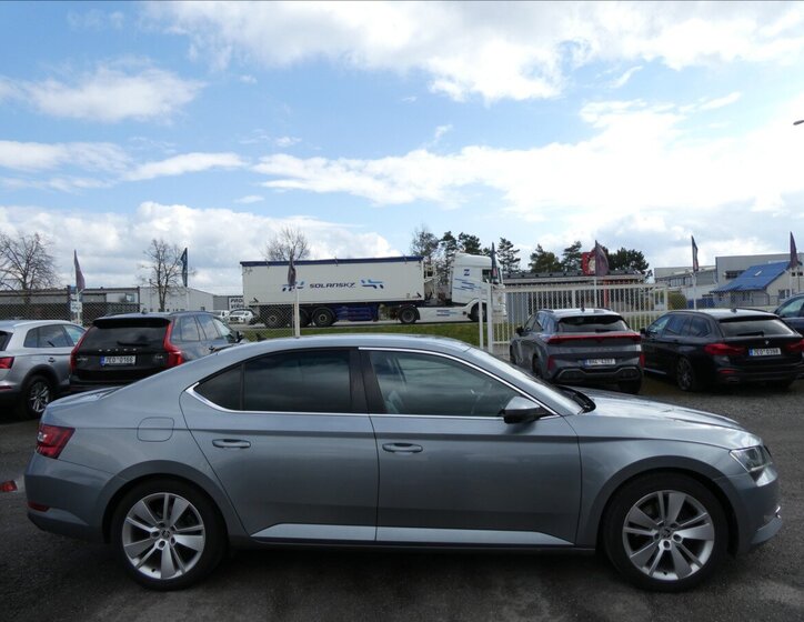 Škoda Superb Liftback 2,0 l 110 kw