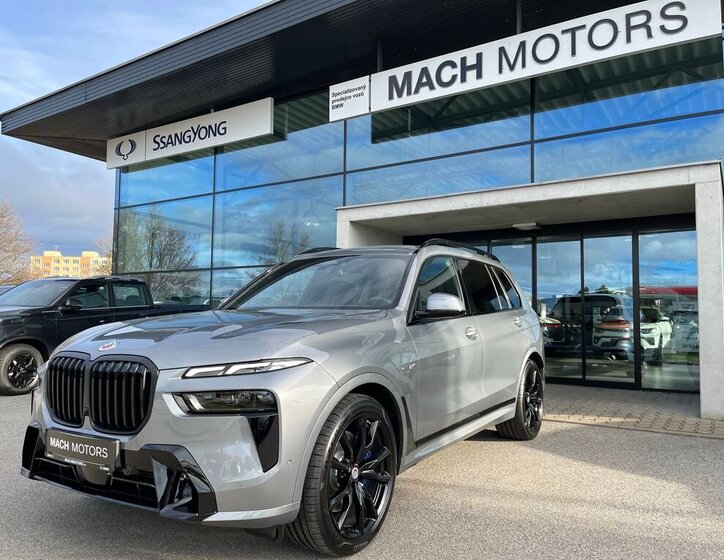 BMW X7 SUV / Terénní 3,0 l 280 kw