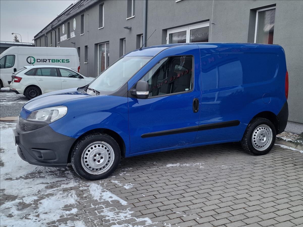 Fiat Dobló cargo Skříň 1,4 l 88 kw