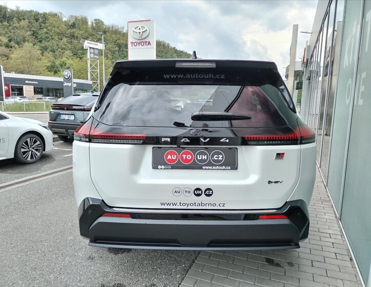 Toyota RAV4 SUV / Terénní 0,0 143 kw