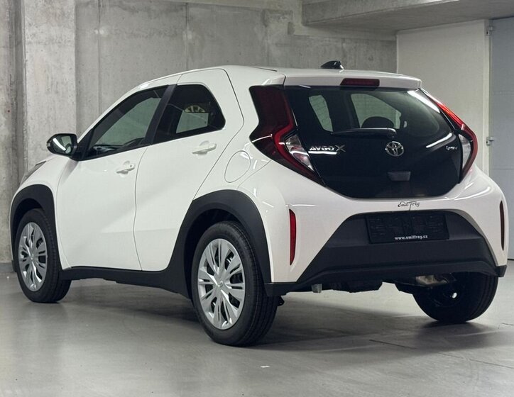 Toyota Aygo Hatchback 1,5 l 53 kw