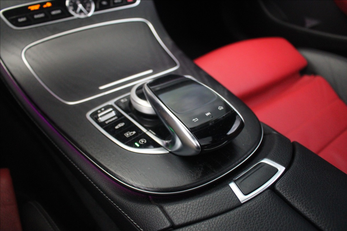 Mercedes-Benz Třídy E