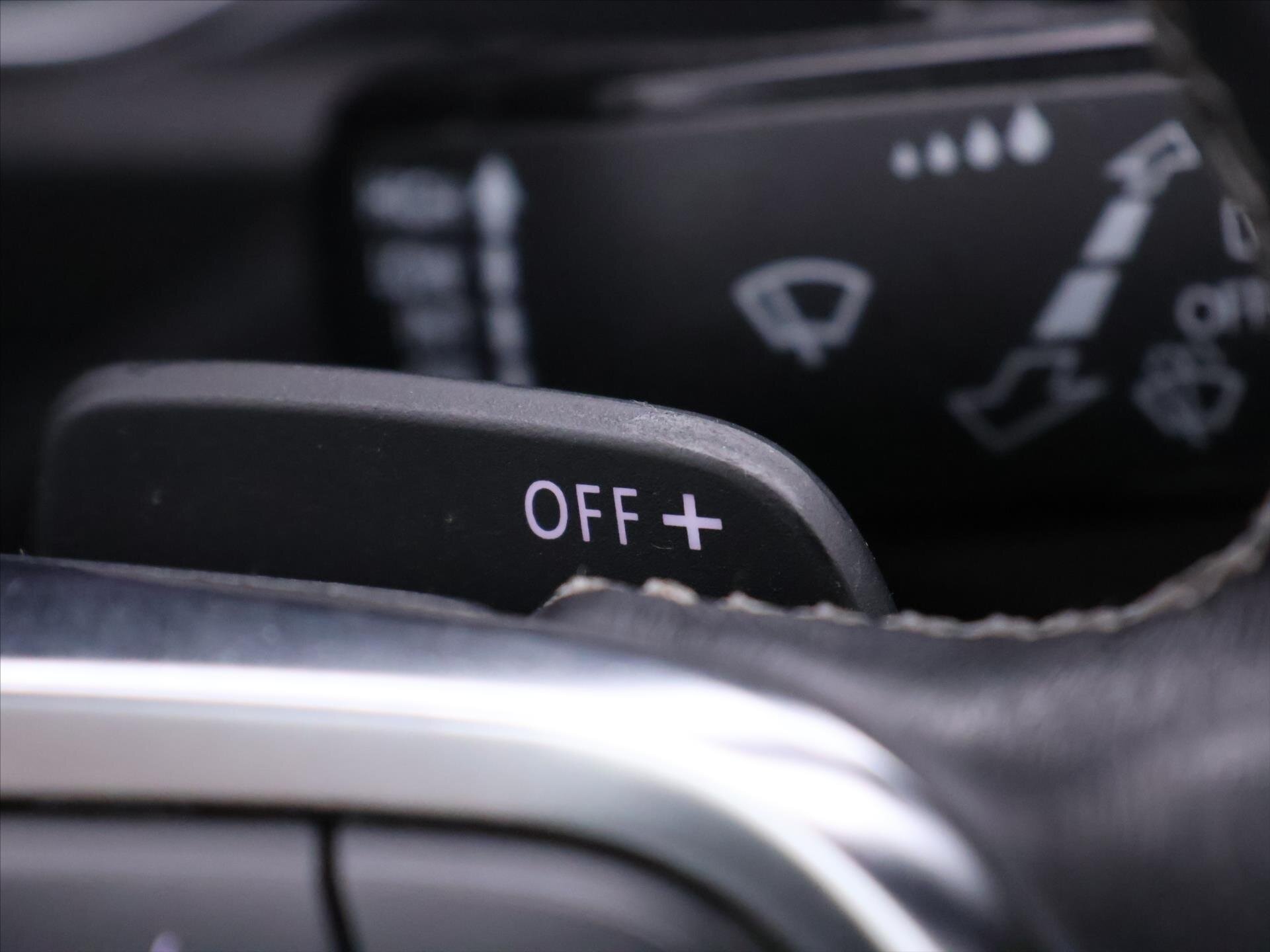 Volkswagen T-Roc SUV 1,5 l 110 kw