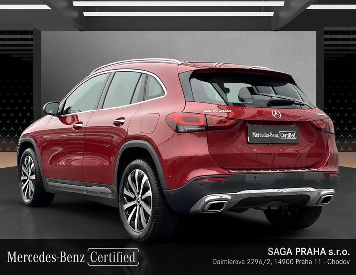 Mercedes-Benz GLA SUV 1,3 l 120 kw