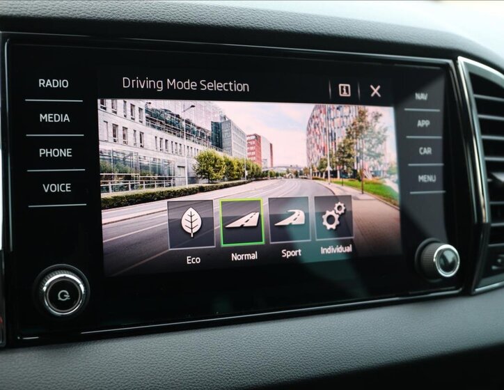 Škoda Karoq Kombi 1,6 l 85 kw