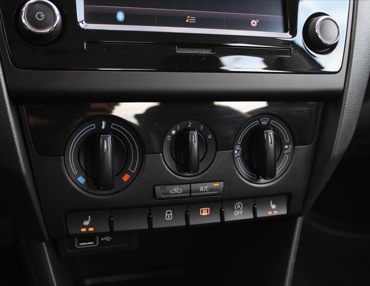 Škoda Rapid Liftback 999,0 81 kw