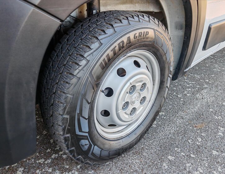 Peugeot Boxer Skříň 2,2 l 121 kw