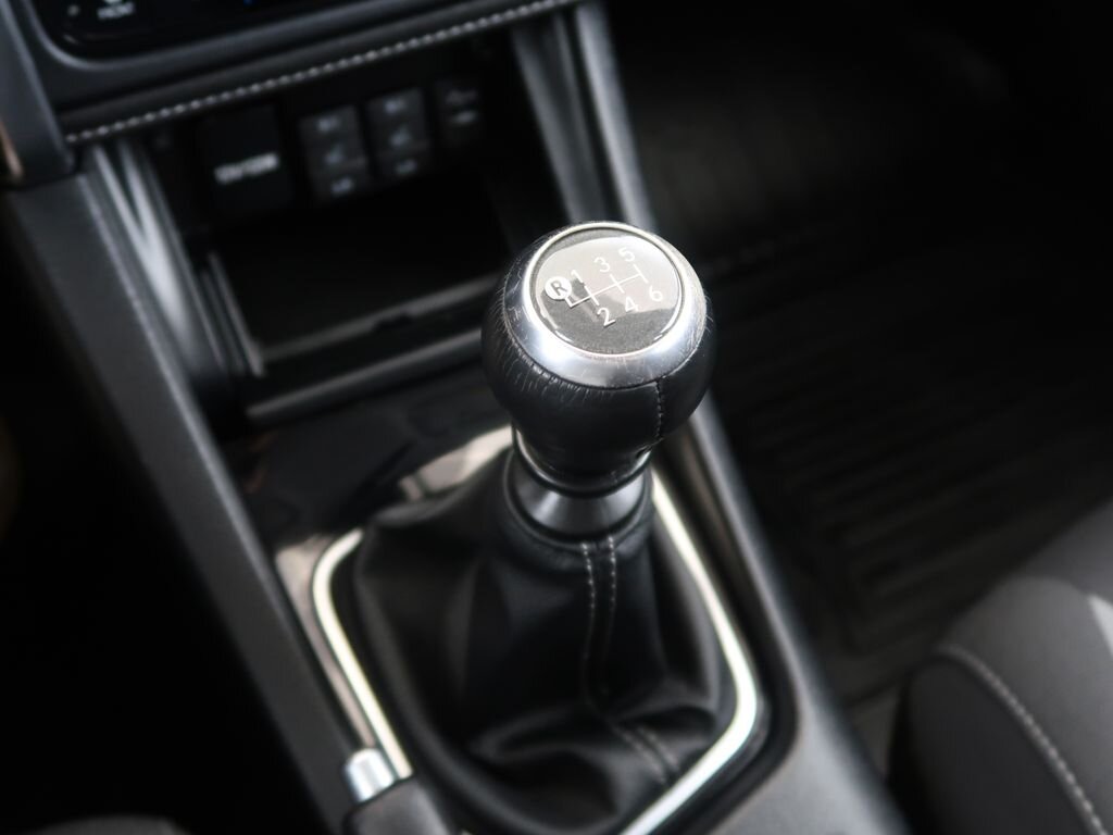 Toyota Auris Kombi 1,6 l 97 kw