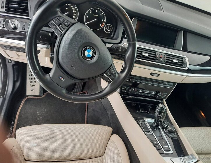 BMW Řada 5 Sedan 3,0 l 220 kw