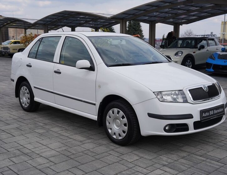 Škoda Fabia Sedan / Limuzína 1,2 l 47 kw