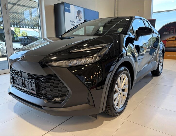 Toyota C-HR 4