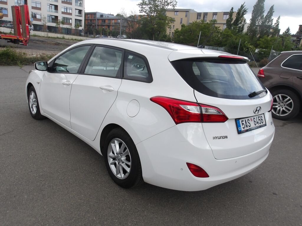 Hyundai i30 Kombi 1,6 l 88 kw