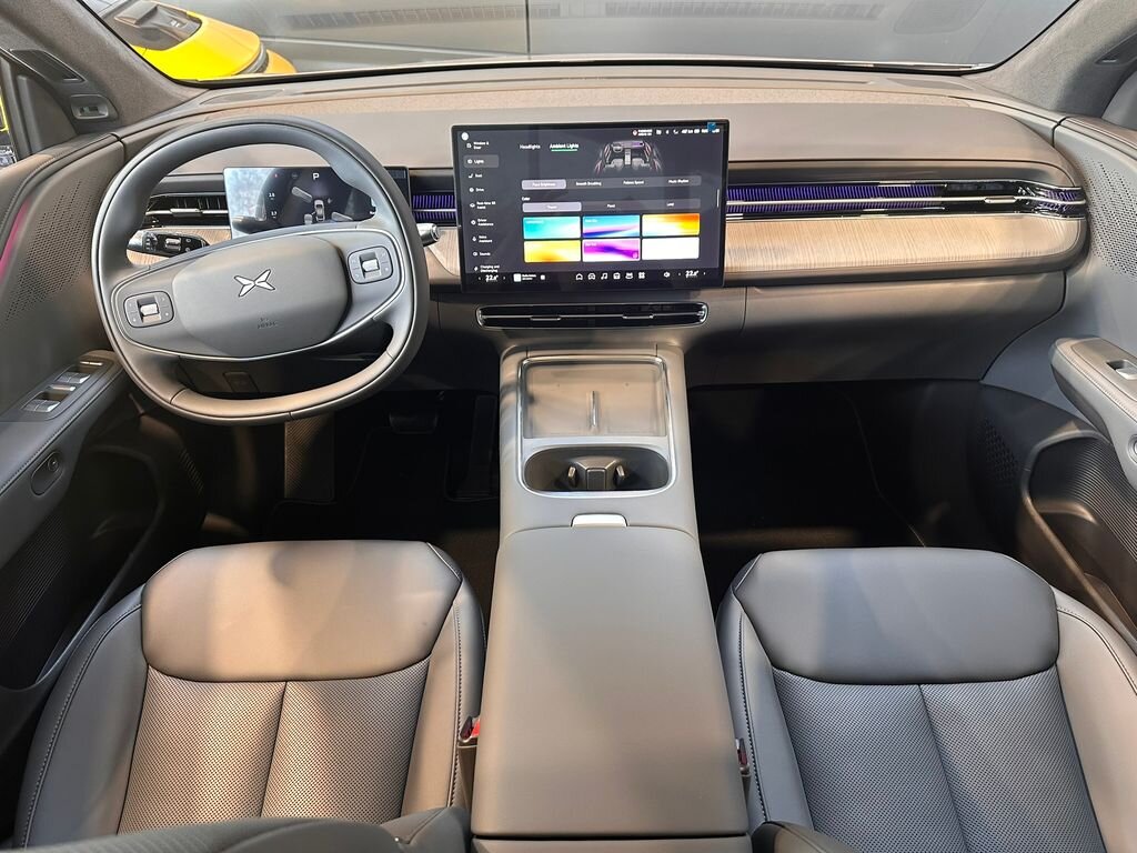 Ostatní Ostatní SUV / Terénní 0,0 358 kw