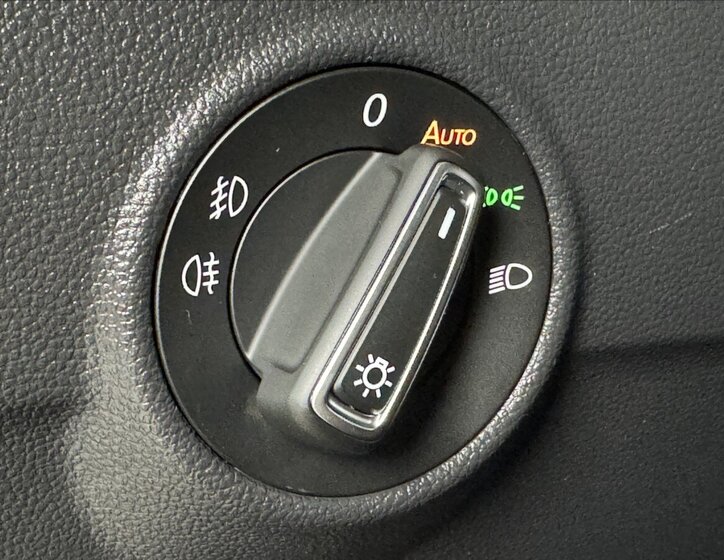 Volkswagen T-Roc SUV 1,5 l 110 kw