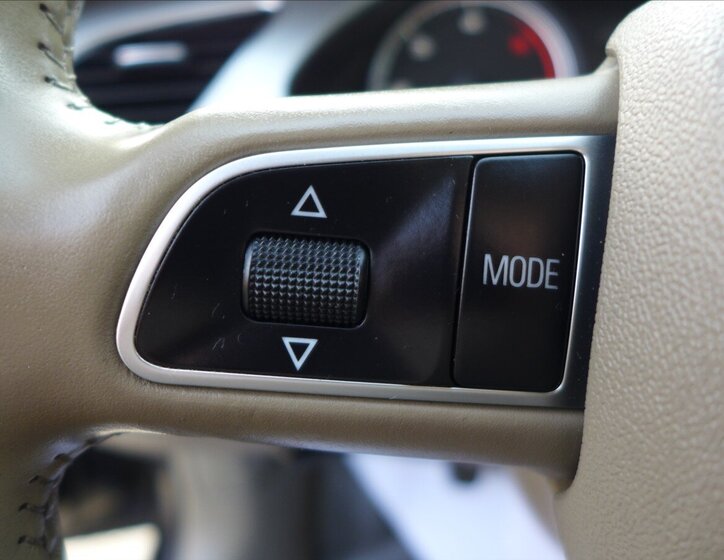 Audi A4 Kombi 2,0 l 105 kw