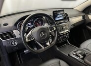 Mercedes-Benz GLE 9