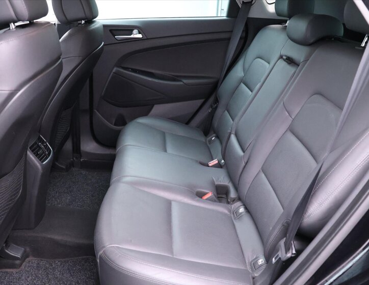 Hyundai Tucson SUV 1,7 l 85 kw