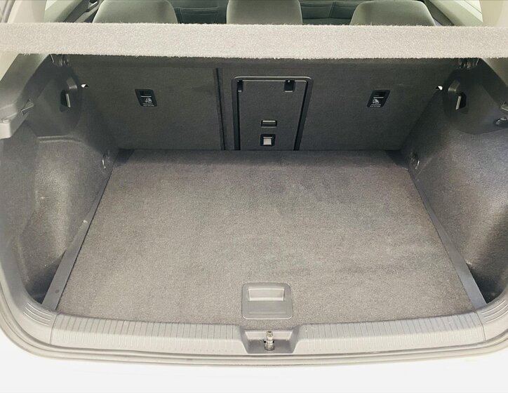 Volkswagen Golf Hatchback 999,0 81 kw