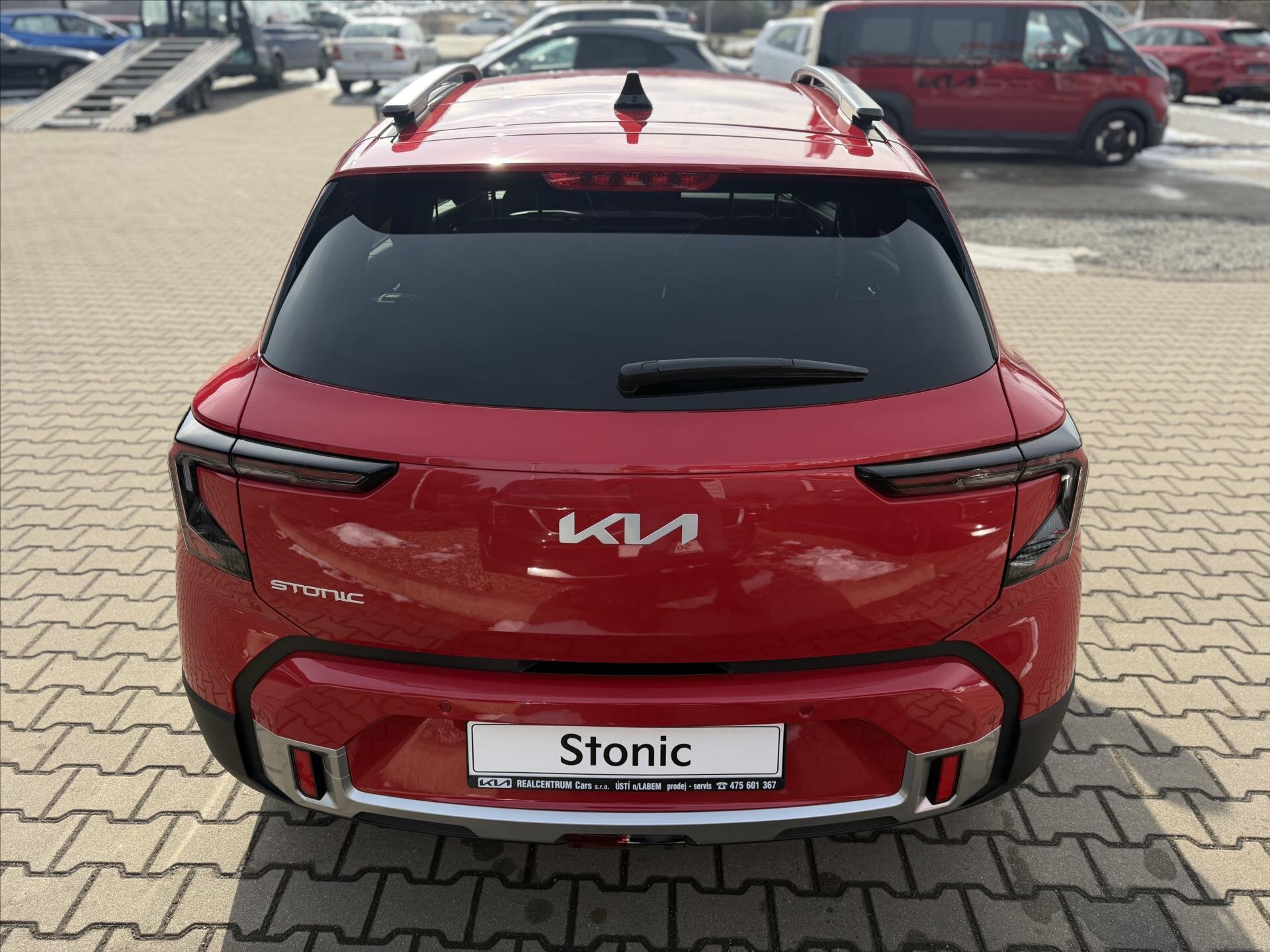 KIA Stonic CUV / Crossover 998,0 74 kw