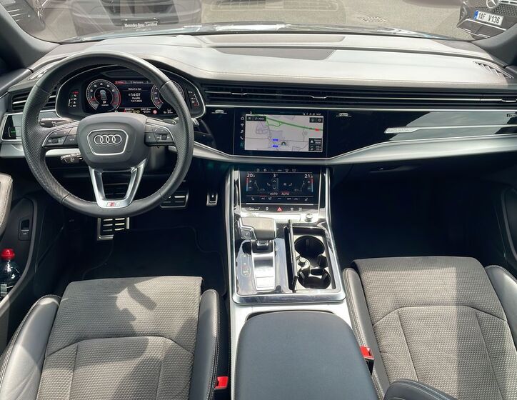 Audi Q8 16