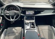 Audi Q8 16