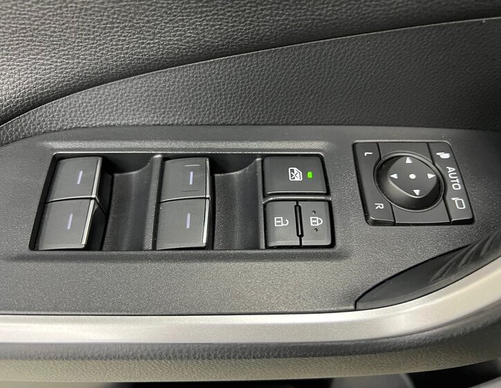 Toyota RAV4 SUV 2,5 l 163 kw