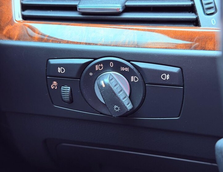 BMW Řada 5 Sedan 3,0 l 145 kw