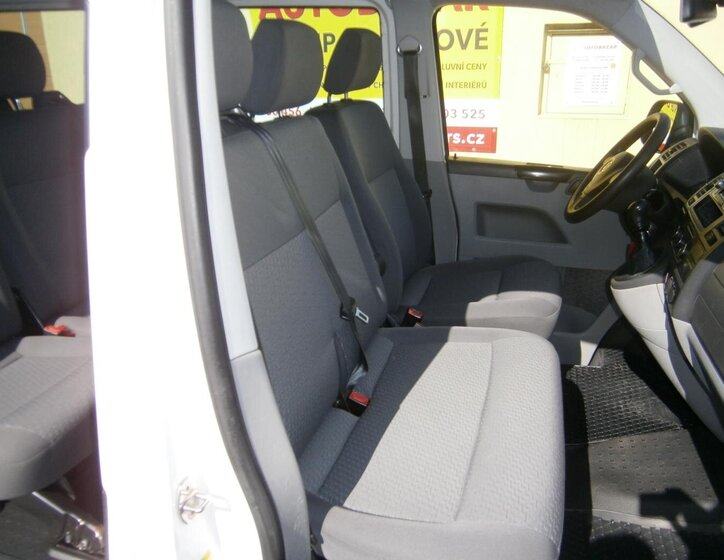 Volkswagen Transporter Kombi 2,0 l 75 kw