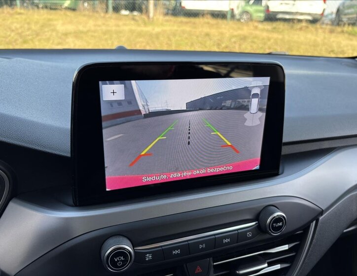 Ford Focus Kombi 999,0 92 kw