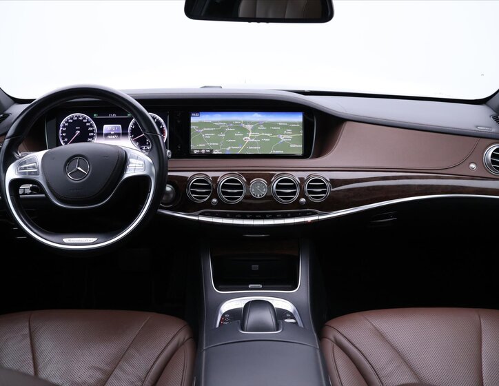 Mercedes-Benz Třídy S 38