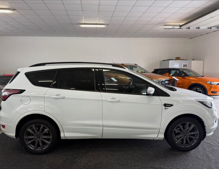 Ford Kuga SUV / Terénní 2,0 l 132 kw