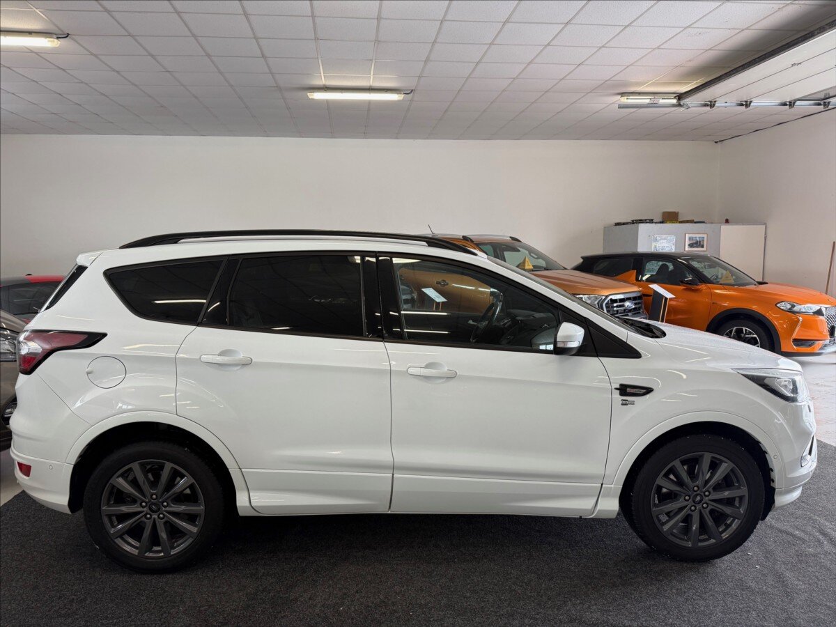 Ford Kuga SUV / Terénní 2,0 l 132 kw
