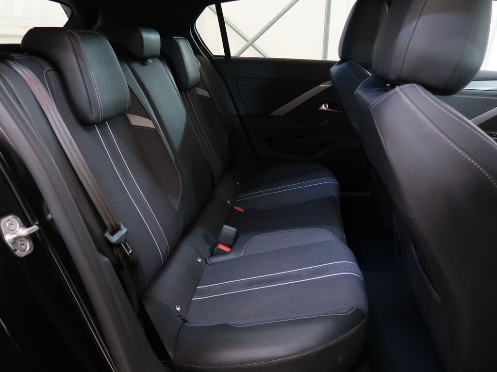 Opel Astra Hatchback 1,2 l 96 kw