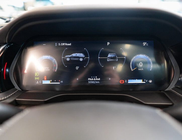 Jeep Grand Cherokee 24