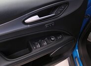 Alfa Romeo Stelvio 16