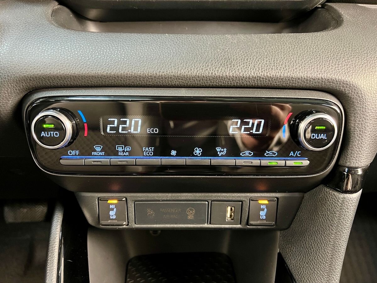 Toyota Yaris Hatchback 1,5 l 85 kw