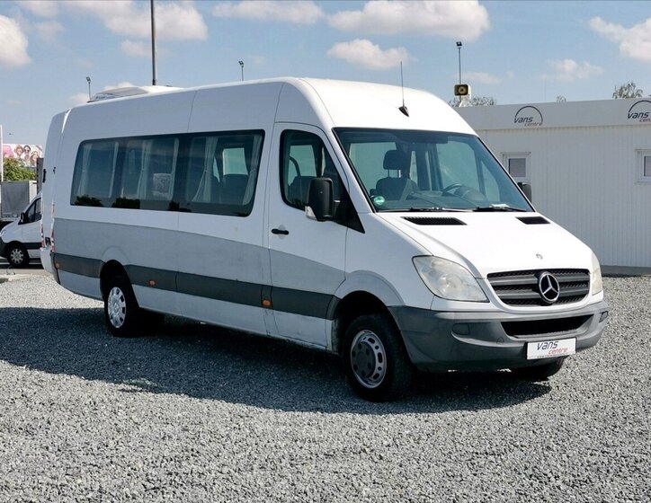 Mercedes-Benz Ostatní Ostatní 2,1 l 120 kw