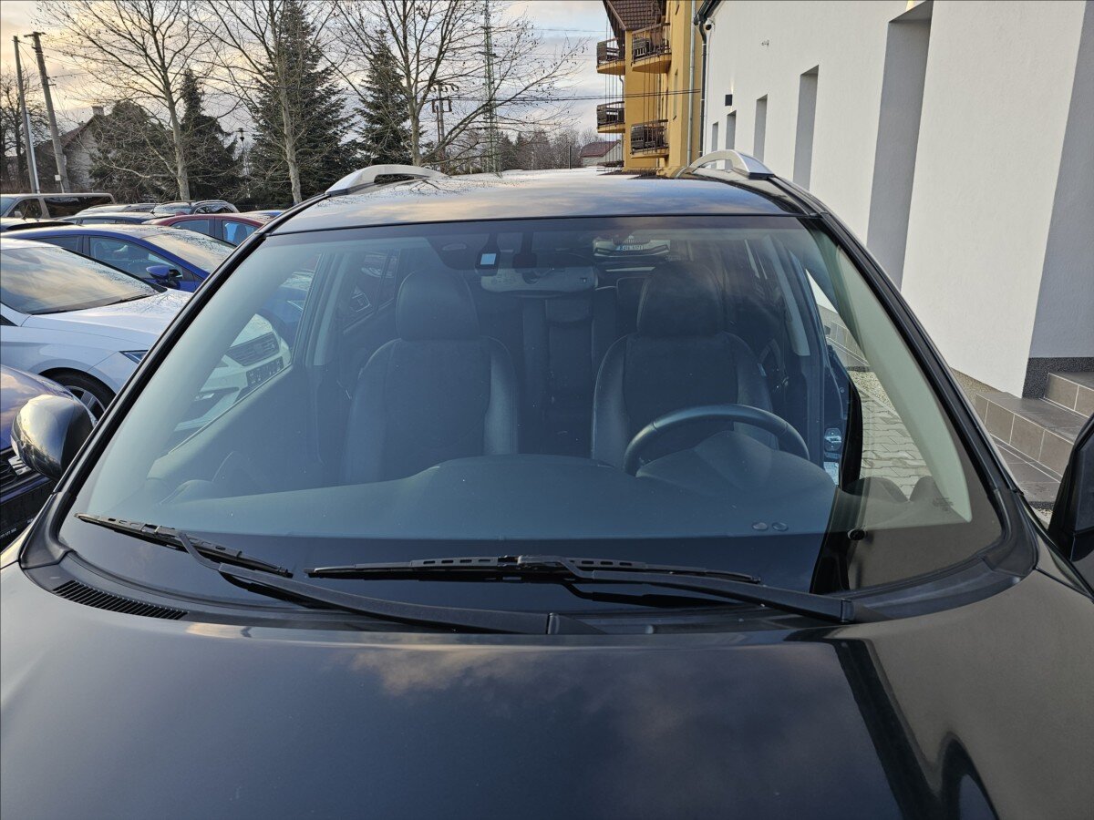 Toyota RAV4 Kombi 2,2 l 110 kw