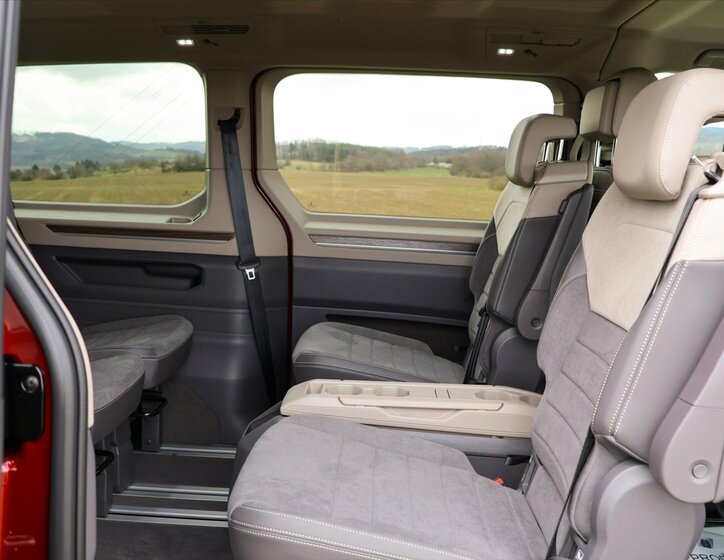 Volkswagen Multivan MPV 2,0 l 110 kw