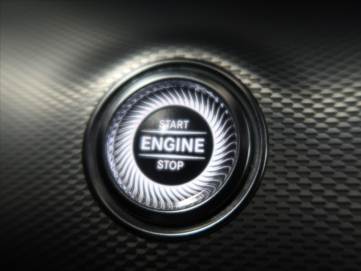 Mercedes-Benz Třídy E Kombi 2,0 l 143 kw